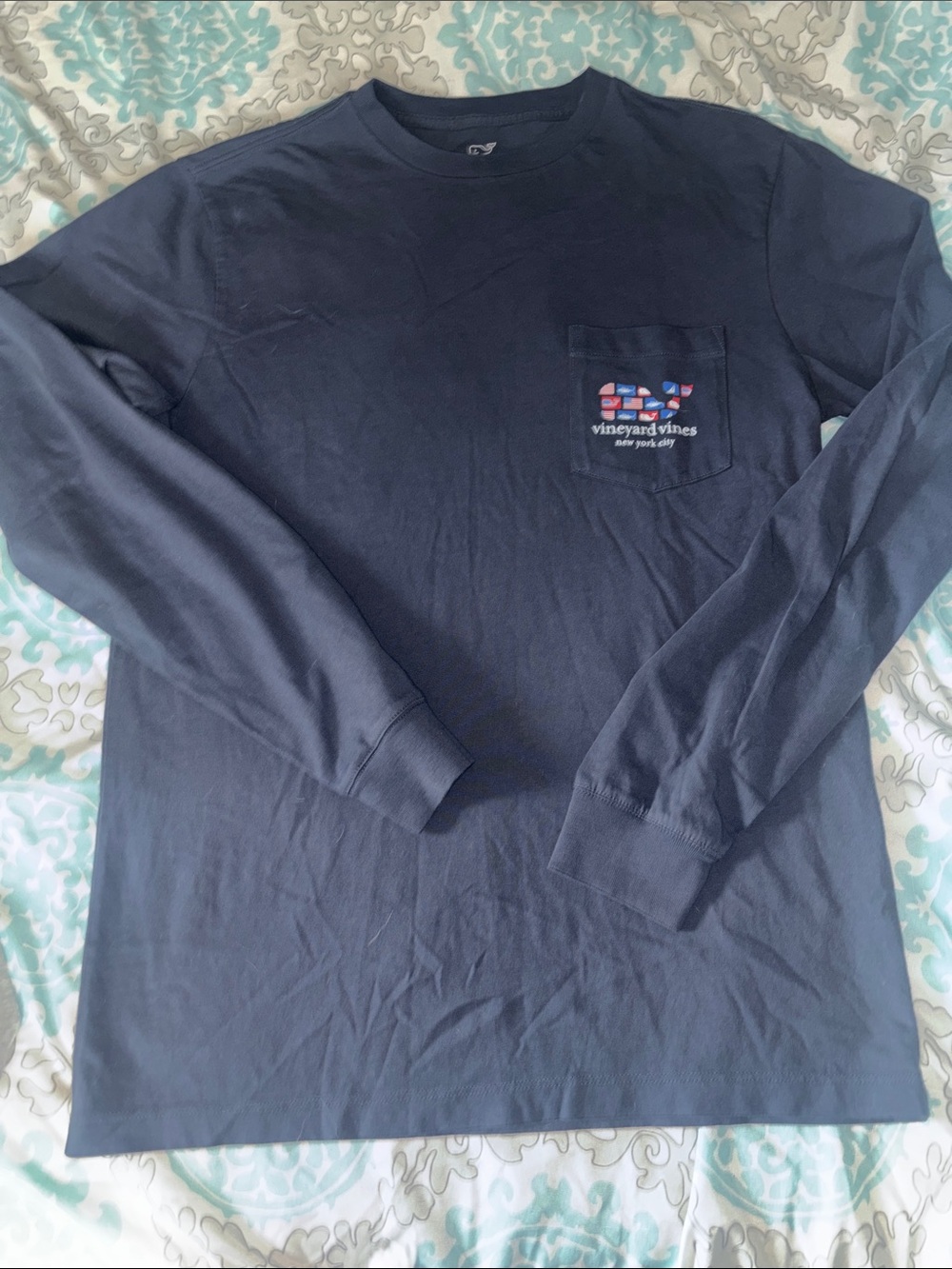 Vineyard Vines NYC long sleeve